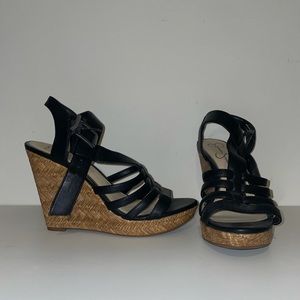 Selling Jessica Simpson 8.5 comfortable wedges